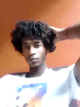 Snapshot of skinnyxsoo chatting on October 20, 9:08 pm skinnyxsoo online show from October 20, 9:08 pm