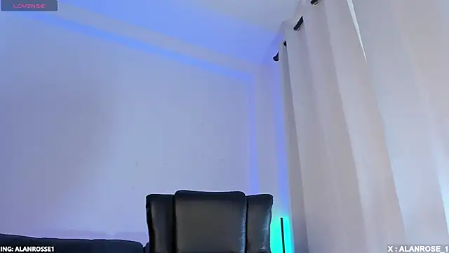 AlanRose01 online show from October 26, 4:31 pm