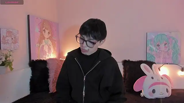 Strawberry Kitty  online show from February 6, 3:47 am