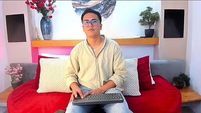 JohnBelRose online show from December 23, 3:26 am