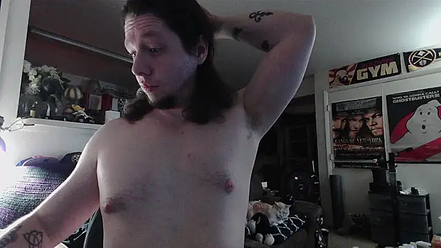 biggerisbetter12 online show from February 4, 1:33 am