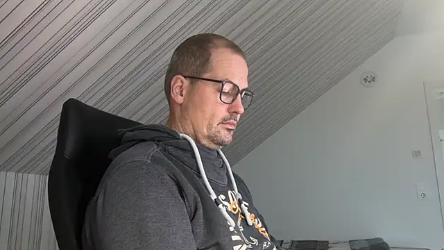 GermanMadMatt online show from October 21, 7:55 am