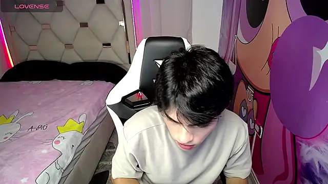 Snapshot of hyun_jin_ chatting on October 18, 8:25 pm hyun jin online show from October 18, 8:25 pm