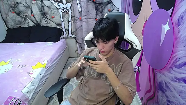 Snapshot of hyun_jin_ chatting on October 21, 8:45 pm hyun jin online show from October 21, 8:45 pm