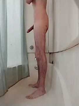 4idin0000 online show from November 10, 1:32 am