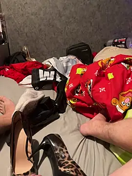 fortheloveofheels74 online show from December 3, 10:27 pm