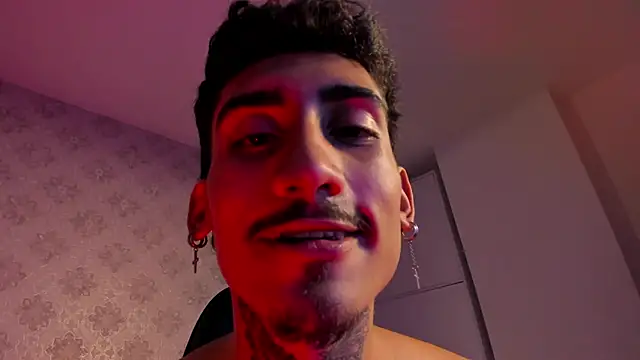 Mr Strike online show from November 23, 3:50 am