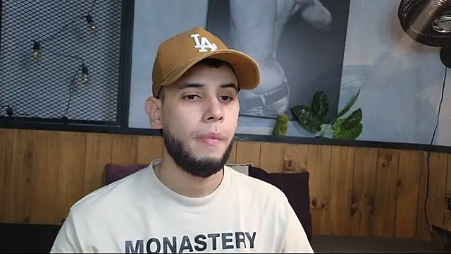 Maxcole 07 online show from December 3, 8:59 pm