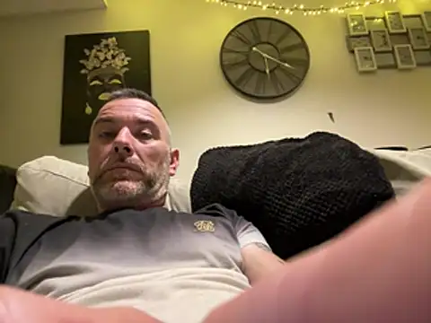 plymouthlad82 online show from March 23, 12:49 am