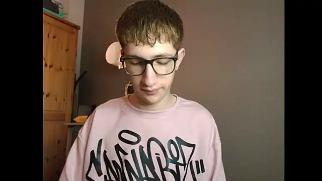 Erick Taylor3 online show from December 15, 8:17 pm