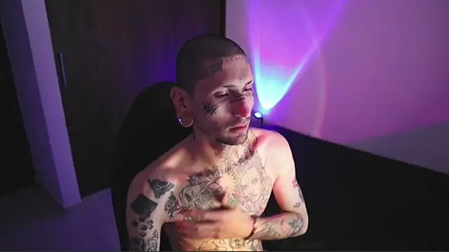 TokyoHatsumoto online show from December 18, 2:40 am