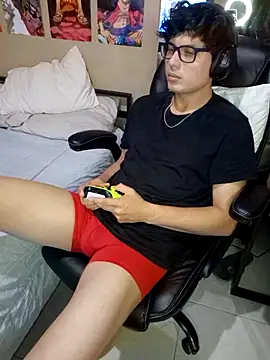 Ais B10 online show from April 18, 7:07 pm