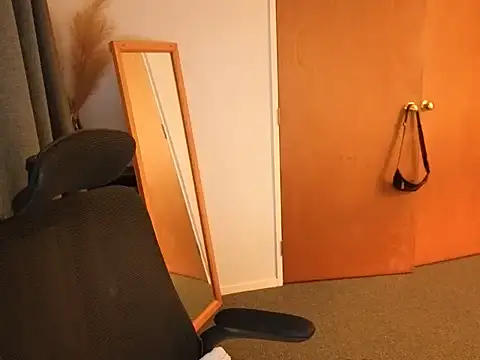 john clarisa online show from April 8, 5:30 am