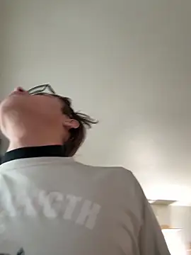 alexismar28 online show from February 2, 10:51 pm