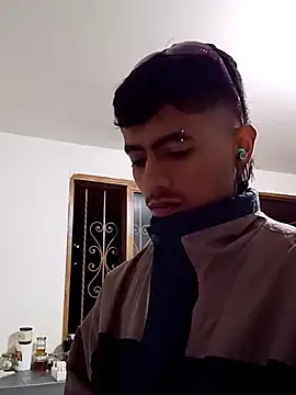 SkinniYamo online show from February 27, 12:56 am