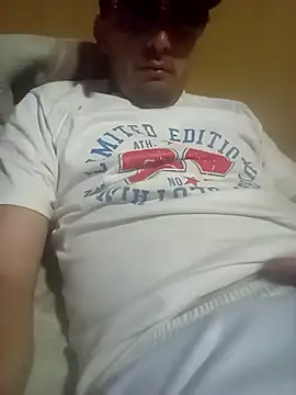 calitox1995 online show from December 17, 1:46 am