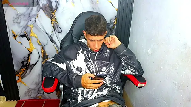 The latin boy online show from January 7, 4:17 am