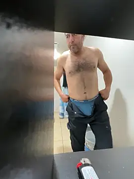 ezrah23 online show from February 18, 9:34 pm