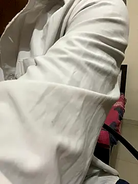 helicoptershow online show from October 31, 7:39 pm