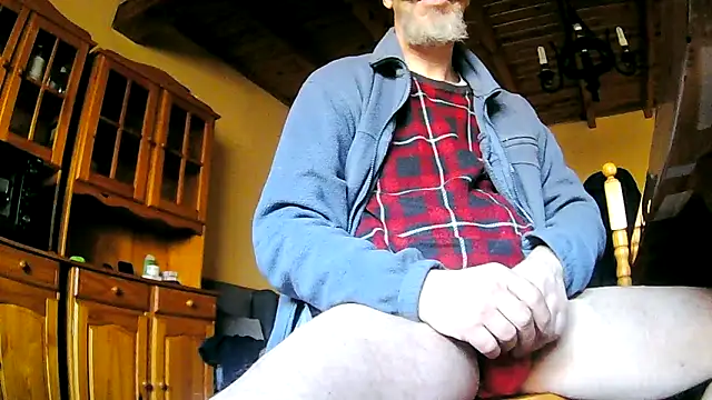 men1967 online show from February 20, 5:15 pm