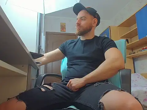 Ryanstone  online show from February 5, 5:36 am