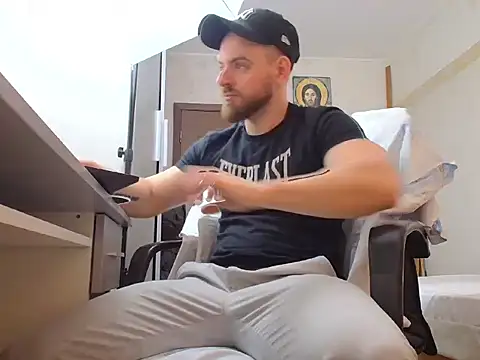 Ryanstone  online show from March 18, 4:59 am