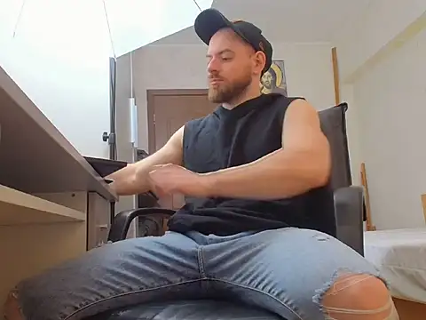 Ryanstone  online show from March 9, 5:56 am