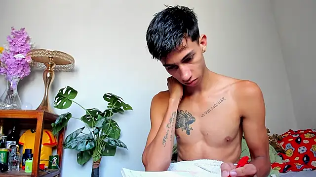 lucian davii online show from March 1, 3:34 pm