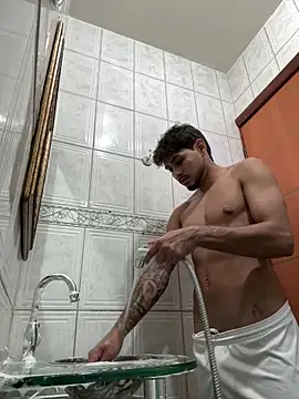 guipariss online show from April 23, 5:15 pm