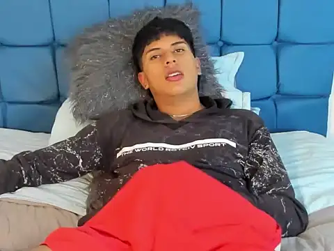 Valentino Lane online show from February 22, 6:37 am