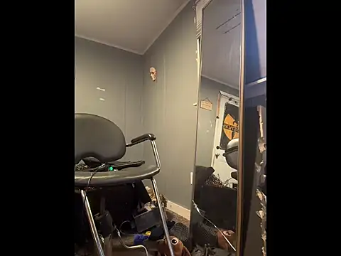 trickydickydaddy online show from April 18, 11:33 am