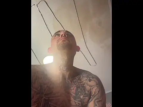 trickydickydaddy online show from February 19, 8:44 am