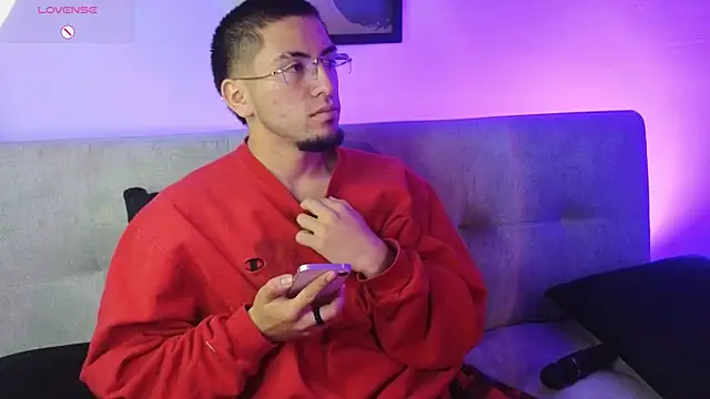 AresMassimoX online show from March 12, 3:53 pm