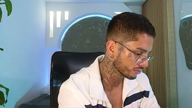 Alanrodgers online show from January 19, 11:45 am