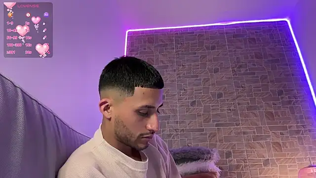 MrandMrsRivas online show from December 19, 7:00 pm