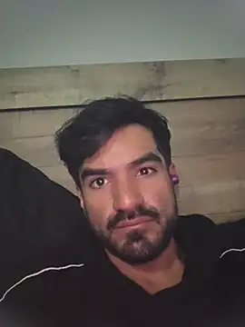 piggylatino online show from February 6, 9:44 pm