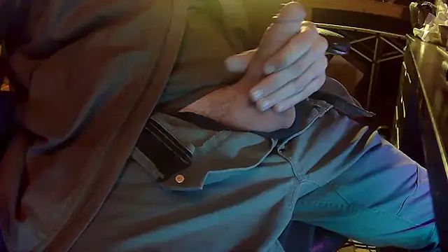 GarageGuy300 online show from November 28, 1:20 am