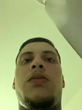 Ryanzl017 online show from November 28, 9:49 pm