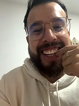 AlejoFernandez  online show from November 20, 2:22 am