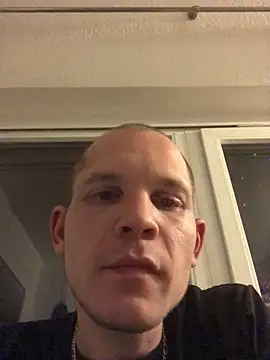 Spielzeugtwink online show from May 24, 9:21 pm