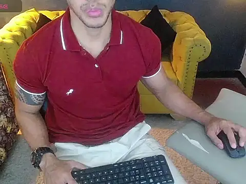 tayler luke online show from November 29, 2:13 am