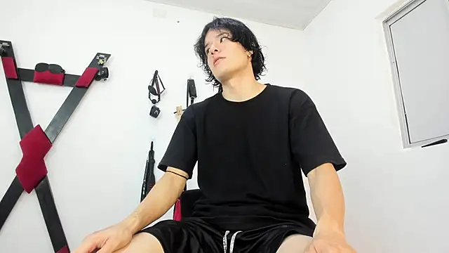 Kenai Lavis online show from November 20, 12:26 pm