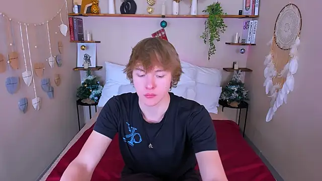 DonaldWoon online show from December 22, 4:04 pm