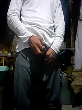 Eezxxx online show from March 7, 9:12 pm