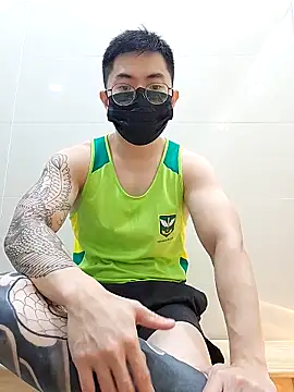 Valerious180 online show from December 18, 5:20 pm