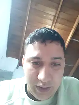 Alvarezz0202 online show from June 1, 3:56 pm