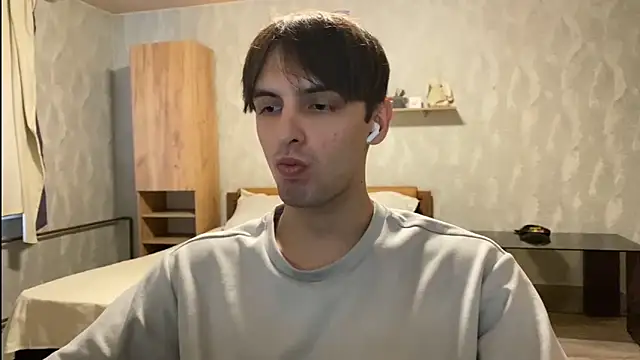 joshnovaq online show from May 16, 12:47 pm