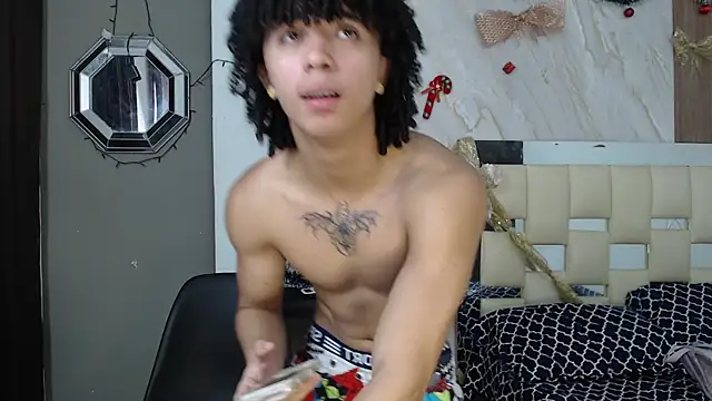 kim curlyy online show from January 9, 2:33 pm