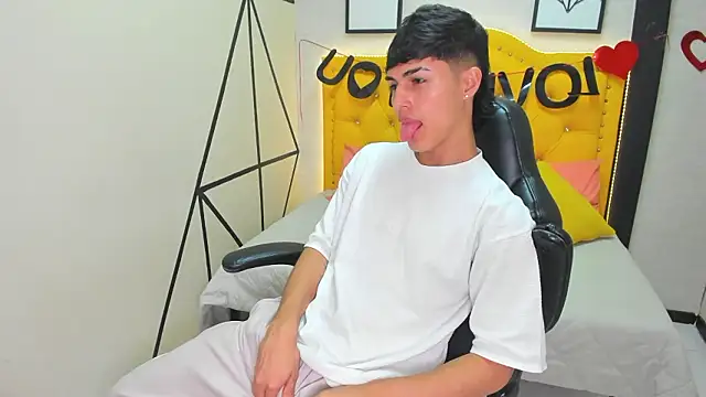 Ethan Jamees online show from February 16, 7:34 pm