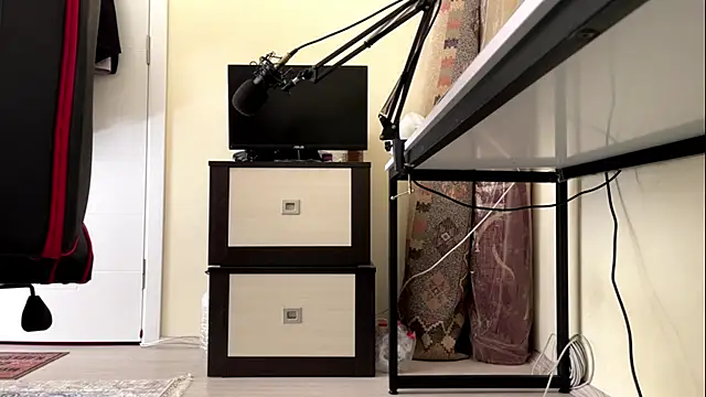 sorenna online show from February 16, 11:30 am